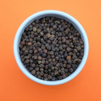 Cracked black pepper